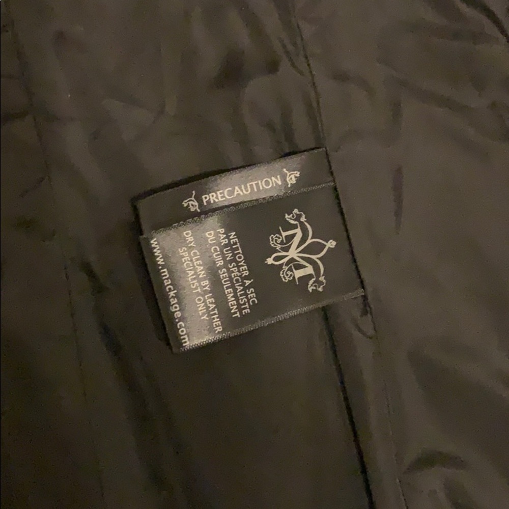 Leather jacket - Picture 5 of 10